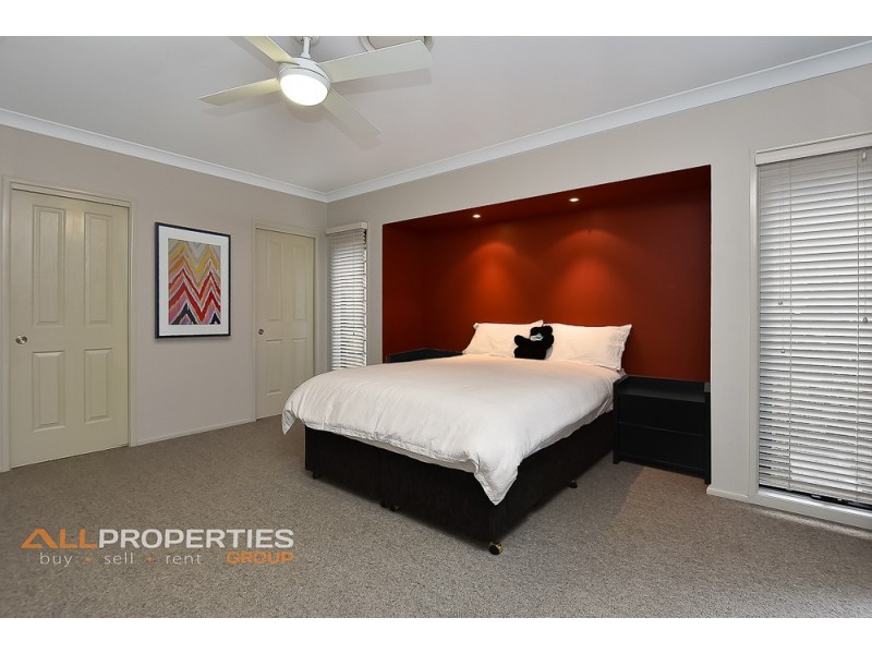 11 Elm Place, Heathwood QLD 4110