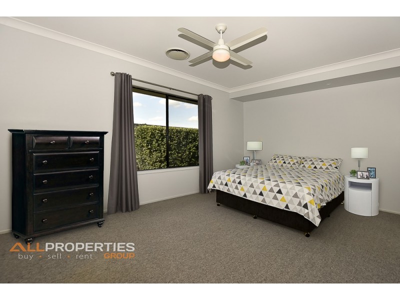 11 Elm Place, Heathwood QLD 4110