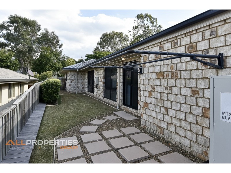 11 Elm Place, Heathwood QLD 4110