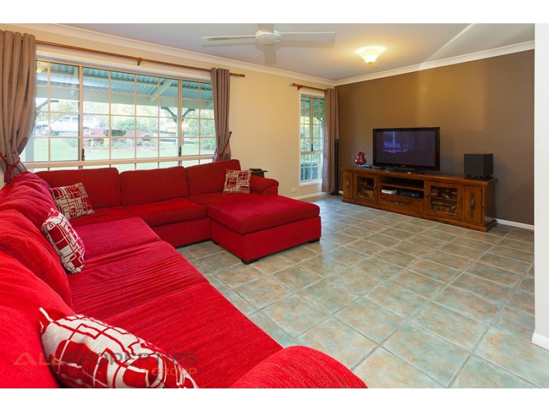 25-27 Quandong Ct, New Beith QLD 4124