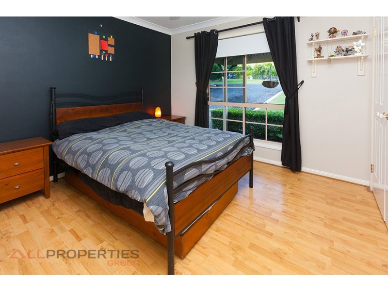 25-27 Quandong Ct, New Beith QLD 4124