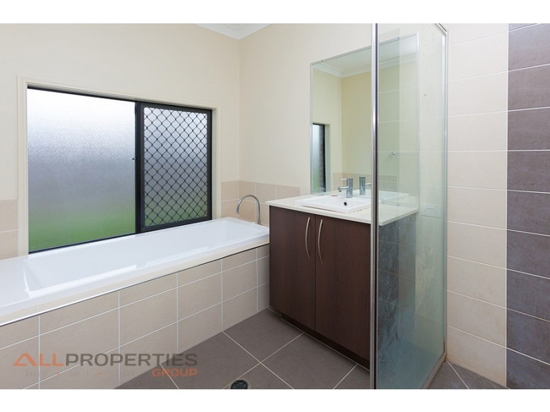 38 Juniper Street, Heathwood QLD 4110