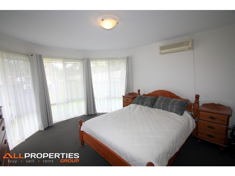10-12 Cardwell Close, Munruben QLD 4125