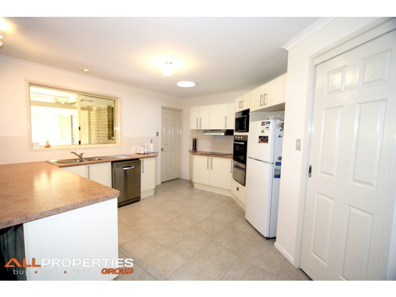 10-12 Cardwell Close, Munruben QLD 4125