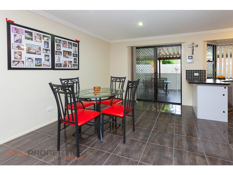 20 Tenielle St, Boronia Heights QLD 4124