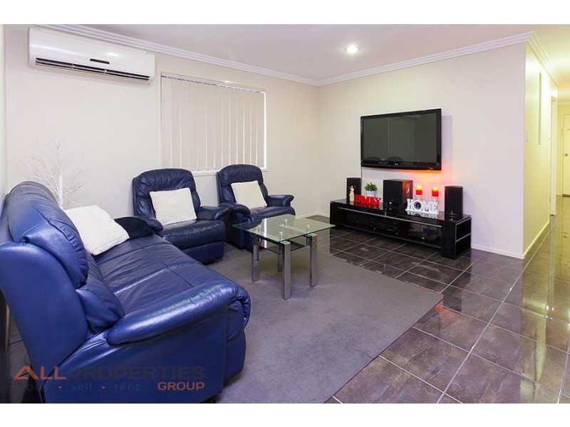 20 Tenielle St, Boronia Heights QLD 4124