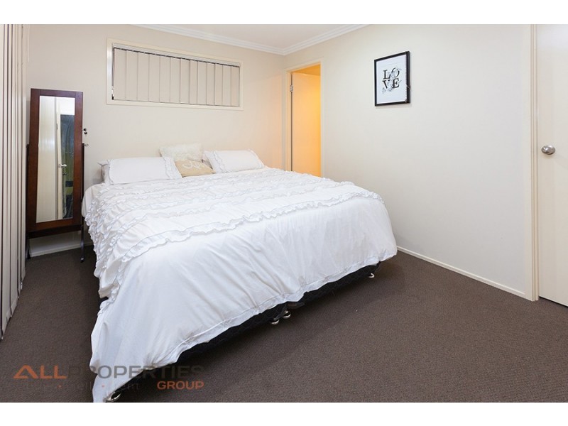 20 Tenielle St, Boronia Heights QLD 4124