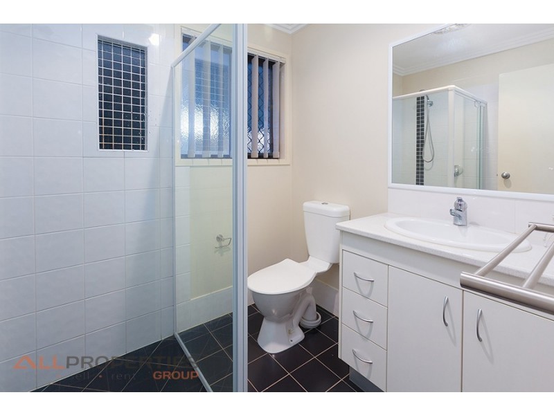 20 Tenielle St, Boronia Heights QLD 4124