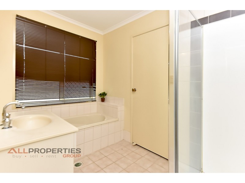 89 BOTTLEBRUSH DRIVE, Regents Park QLD 4118