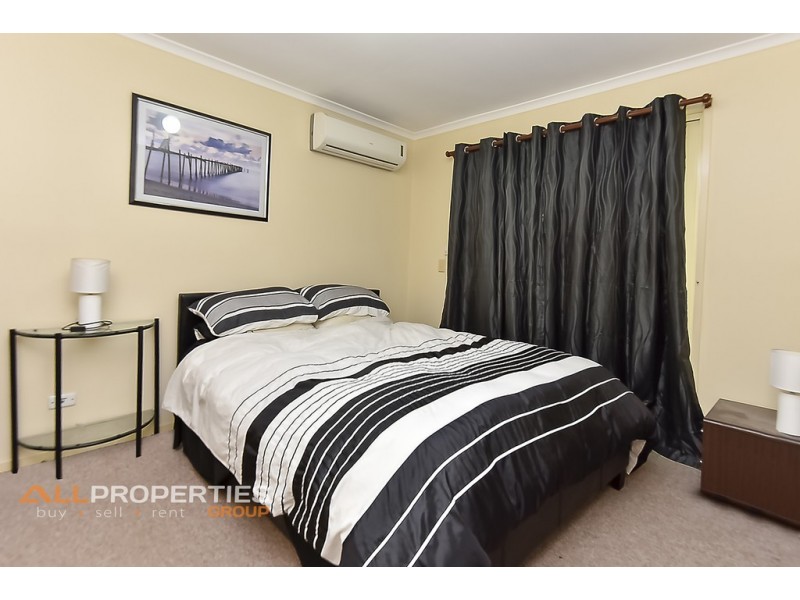 89 BOTTLEBRUSH DRIVE, Regents Park QLD 4118