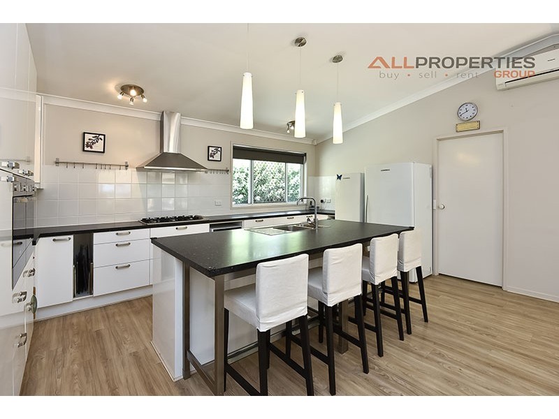 45 Palmerston Court, Munruben QLD 4125