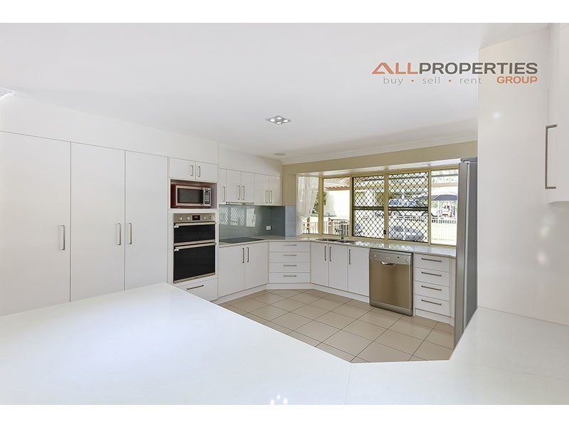 52 Deborah Court, Munruben QLD 4125