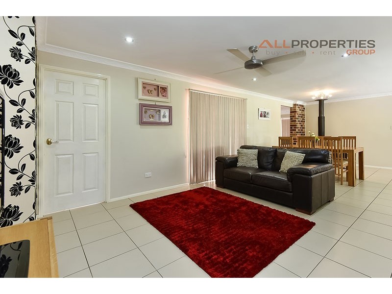 52 Deborah Court, Munruben QLD 4125