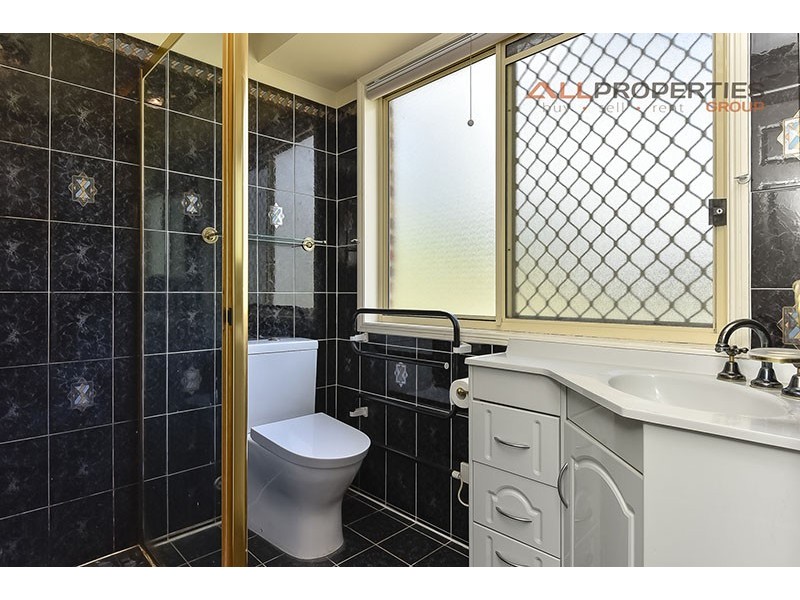 52 Deborah Court, Munruben QLD 4125