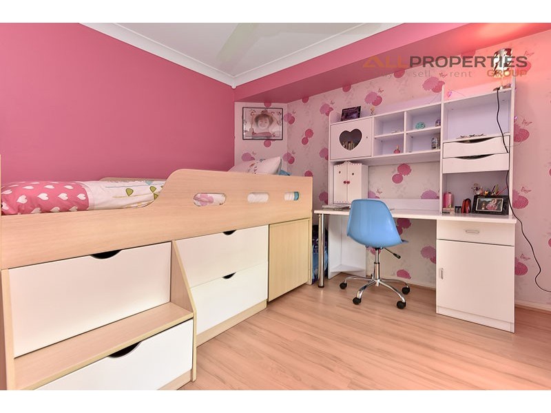 52 Deborah Court, Munruben QLD 4125