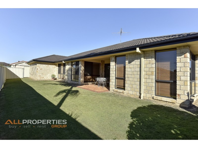 4 CORNELL CLOSE, Regents Park QLD 4118