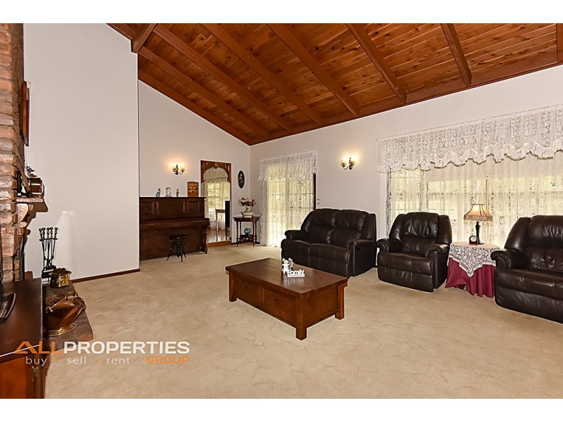 20-28 Richmond Court, Munruben QLD 4125