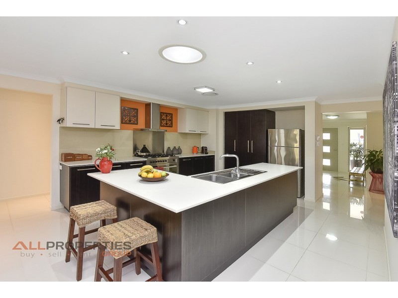 7 Aspen Street, Heathwood QLD 4110