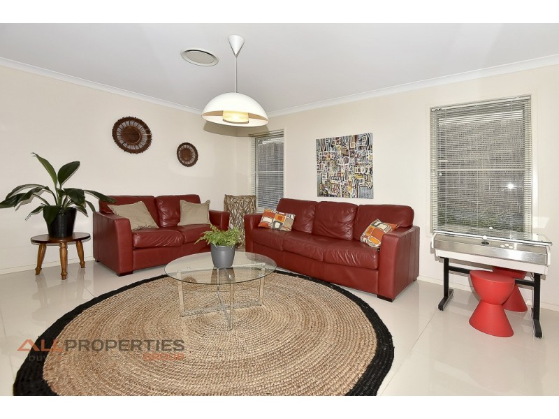 7 Aspen Street, Heathwood QLD 4110