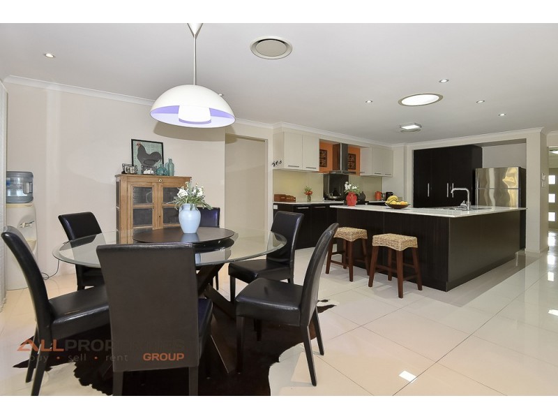 7 Aspen Street, Heathwood QLD 4110