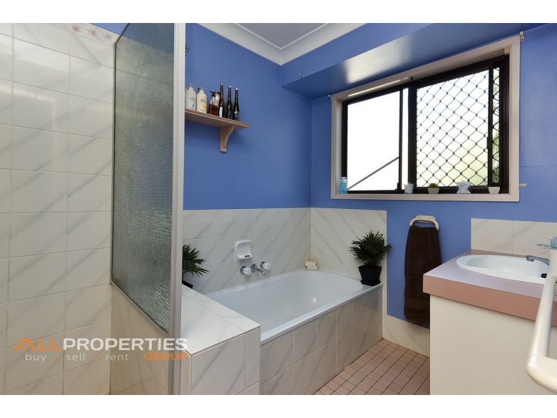 43 ARBOUR WAY, Regents Park QLD 4118