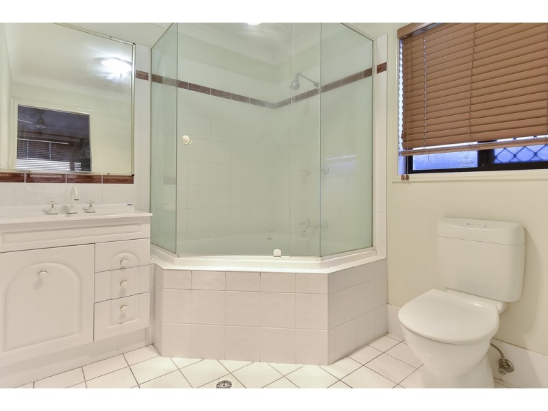 5 Ashton Way, Forest Lake QLD 4078