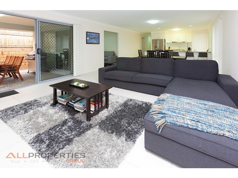 17 The Avenue, Heathwood QLD 4110