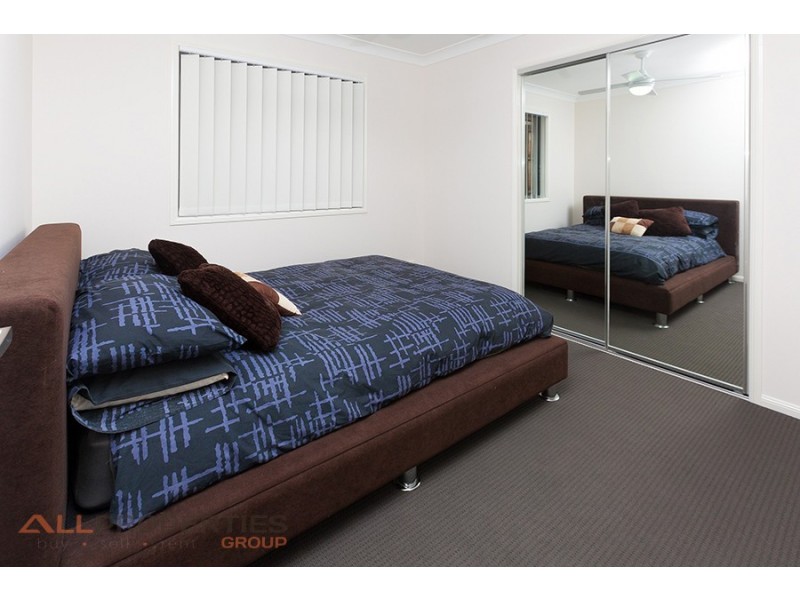 17 The Avenue, Heathwood QLD 4110