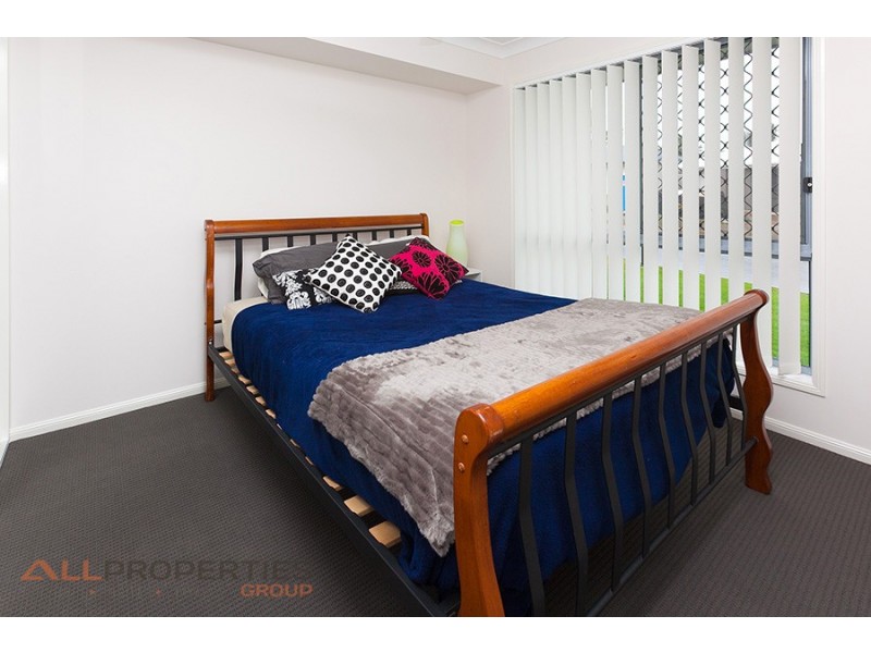 17 The Avenue, Heathwood QLD 4110