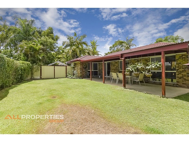 10 SOLANDRA CIRCUIT, Regents Park QLD 4118