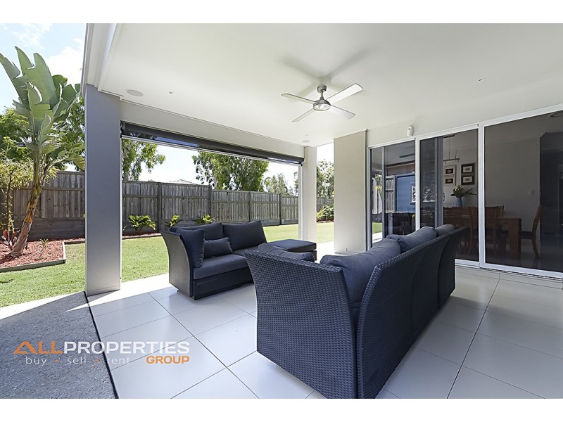 34 Sandalwood Street, Heathwood QLD 4110