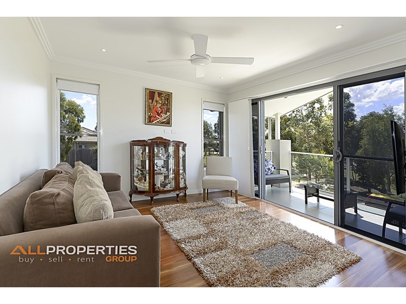 34 Sandalwood Street, Heathwood QLD 4110