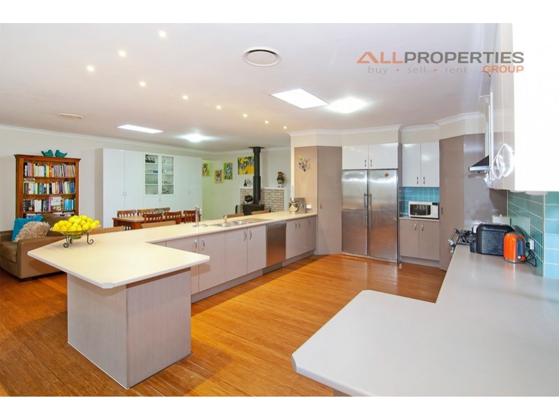 21 Summerhill Place, Woodhill QLD 4285