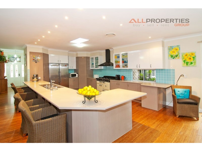 21 Summerhill Place, Woodhill QLD 4285