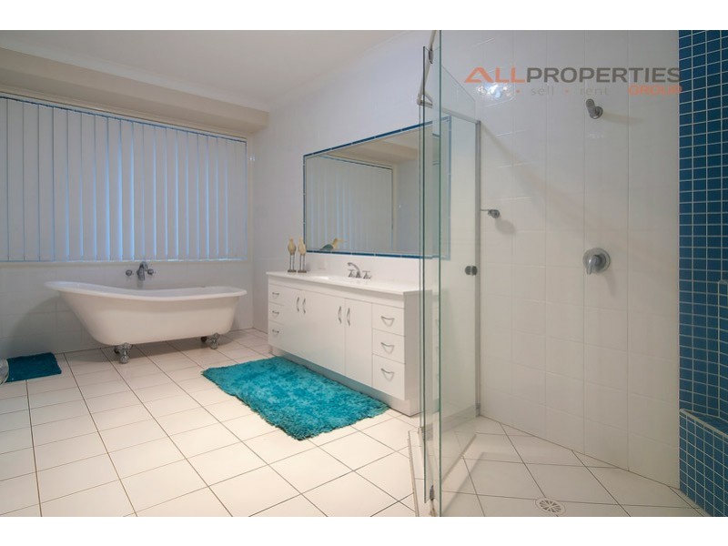 21 Summerhill Place, Woodhill QLD 4285