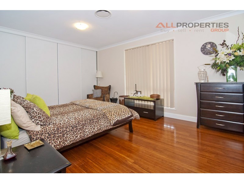 21 Summerhill Place, Woodhill QLD 4285