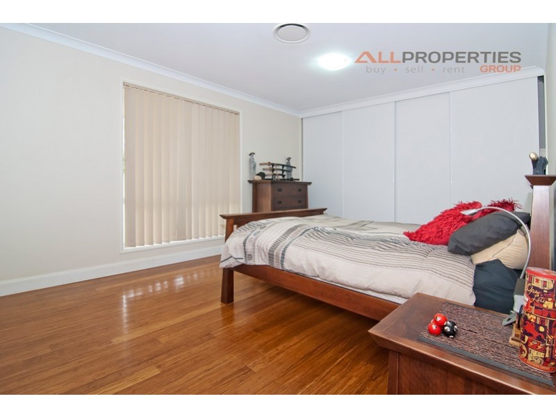 21 Summerhill Place, Woodhill QLD 4285