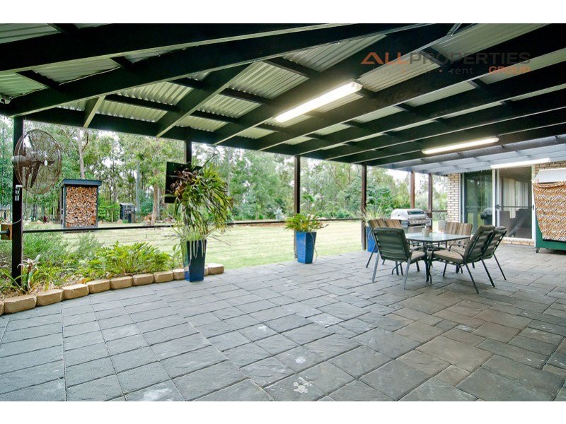 21 Summerhill Place, Woodhill QLD 4285