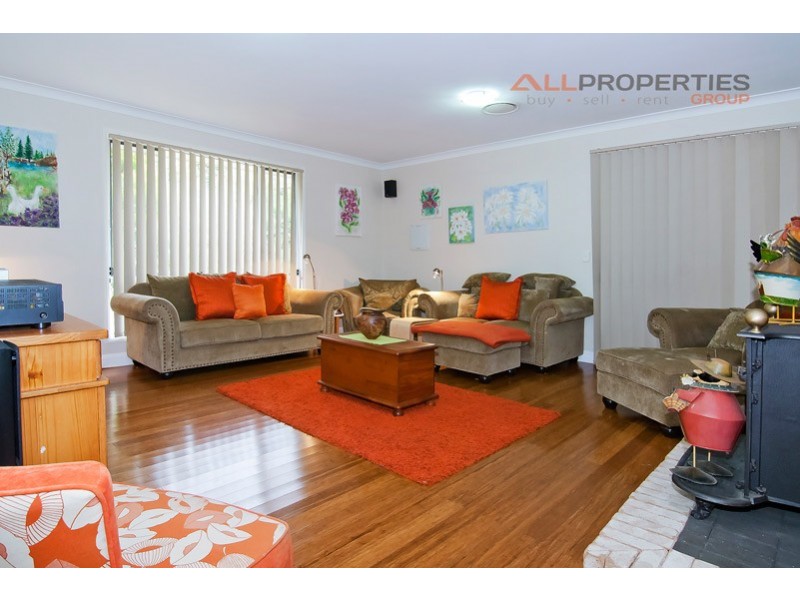 21 Summerhill Place, Woodhill QLD 4285