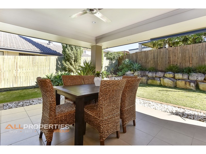 15 Montville Place, Forest Lake QLD 4078