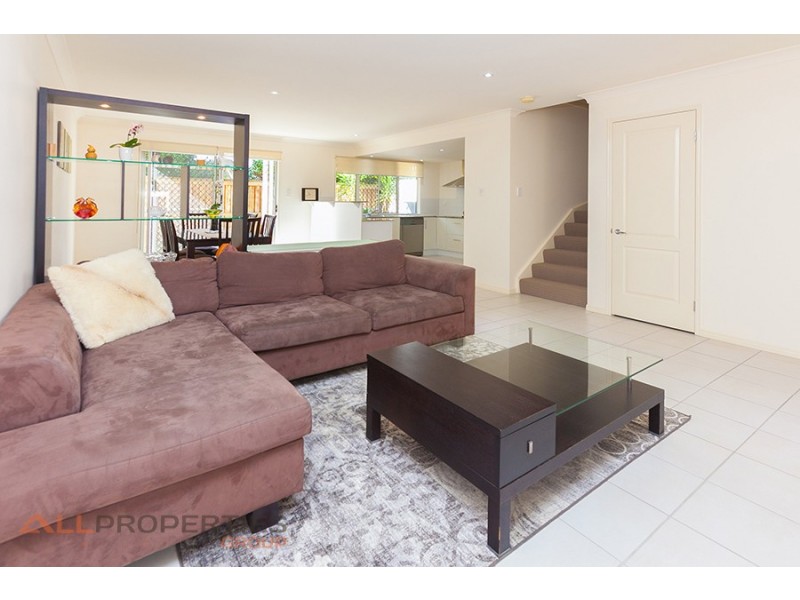 4/15 San Mateo Blvd, Eight Mile Plains QLD 4113