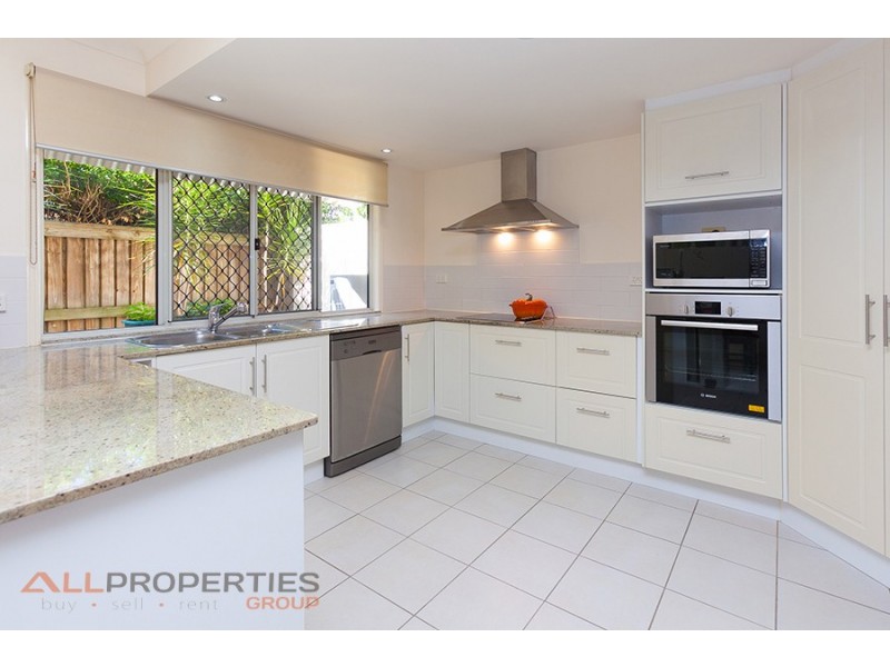 4/15 San Mateo Blvd, Eight Mile Plains QLD 4113