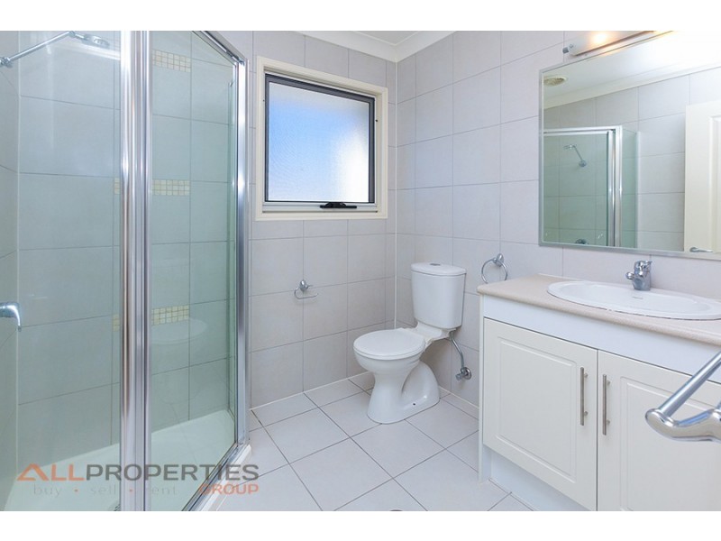 4/15 San Mateo Blvd, Eight Mile Plains QLD 4113