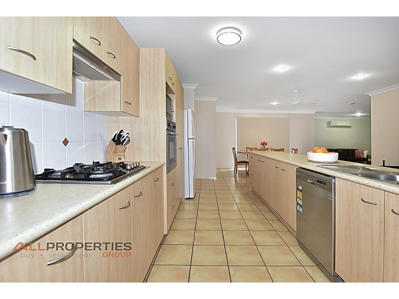 7 Cleland Court, Parkinson QLD 4115