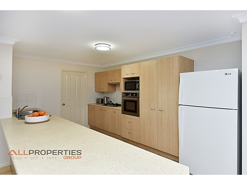 7 Cleland Court, Parkinson QLD 4115