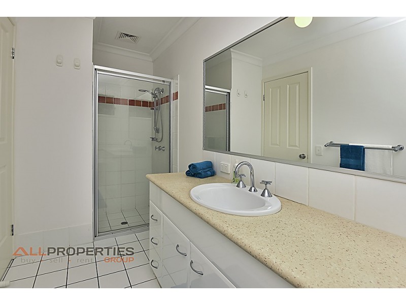 7 Cleland Court, Parkinson QLD 4115