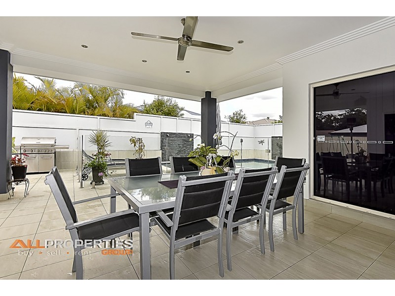 9 Coolibah Street, Heathwood QLD 4110