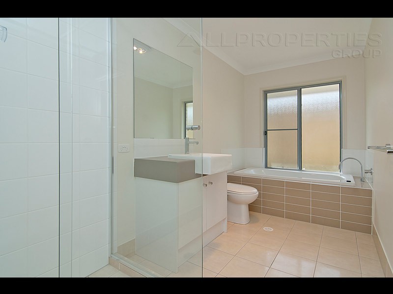 7 Lietzow Street, Redbank Plains QLD 4301