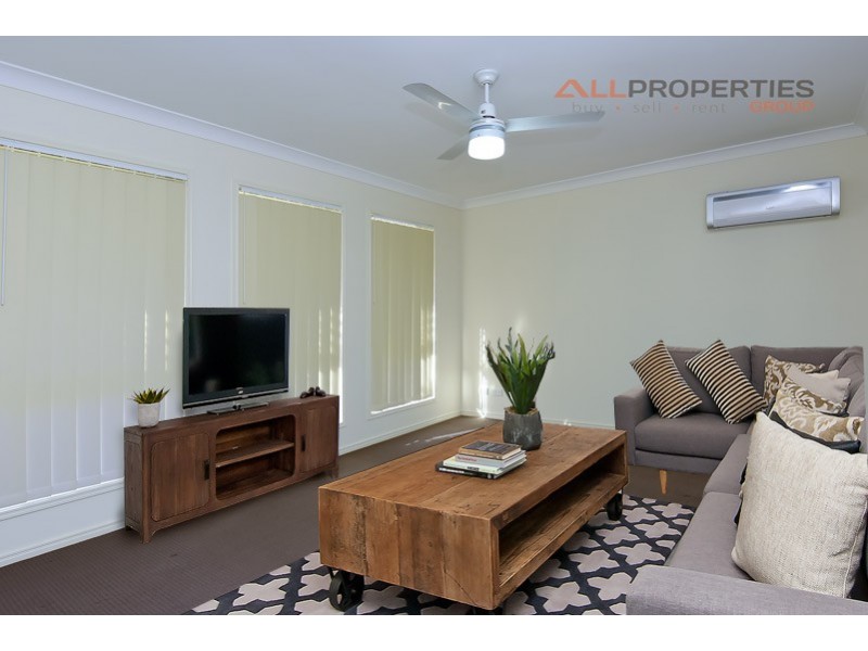 62 Blackwell Street, Hillcrest QLD 4118