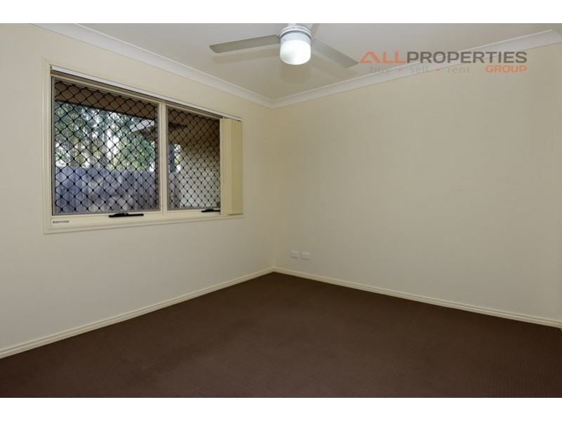 62 Blackwell Street, Hillcrest QLD 4118